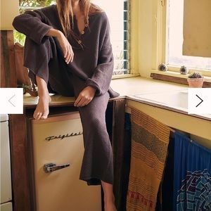 LIKE NEW Free People Hailee Sweater Set Hot Fudge Size Large
